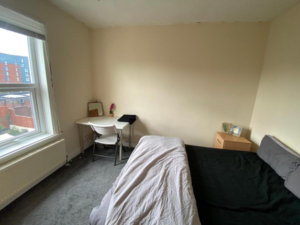 Radanks House - Fratton Appartement Portsmouth Buitenkant foto